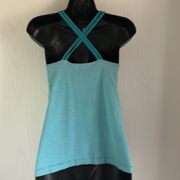 Patagonia pretty aqua blue Tank-top size xl with builtin  shelf-bra. - Picture 5 of 8